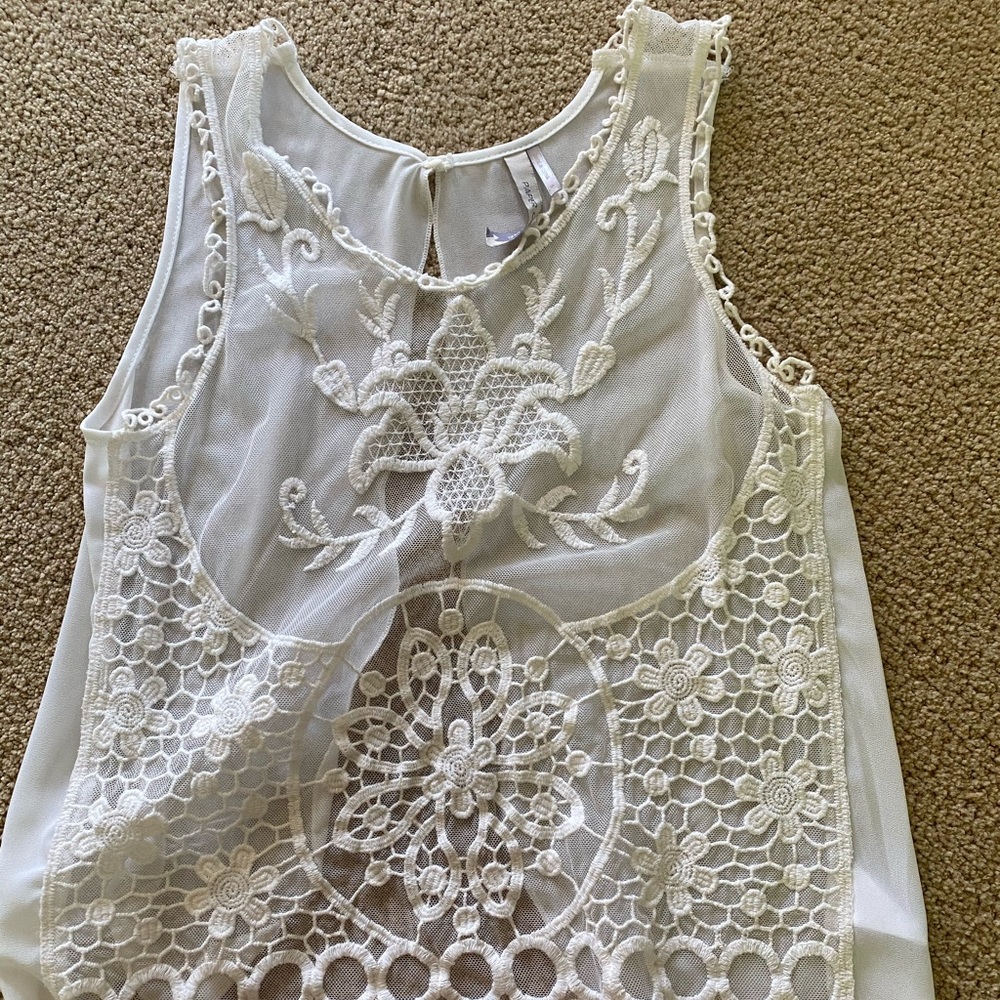 White lace tank top